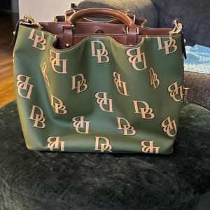 Dooney & Bourke satchel bag (medium size satchel)